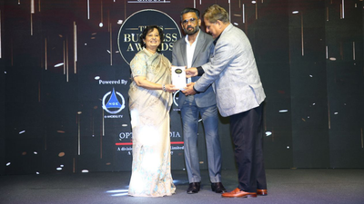 ZARI JAIPUR Crowned BRAND OF THE YEAR 2024 in the category of Indian Ethnic Wear at TIMES BUSINESS AWARDS