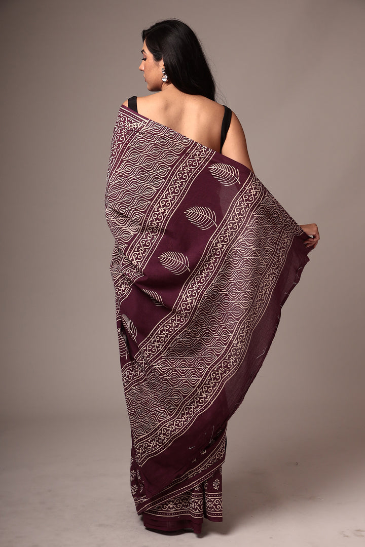 Cotton Saree  with Printed work.