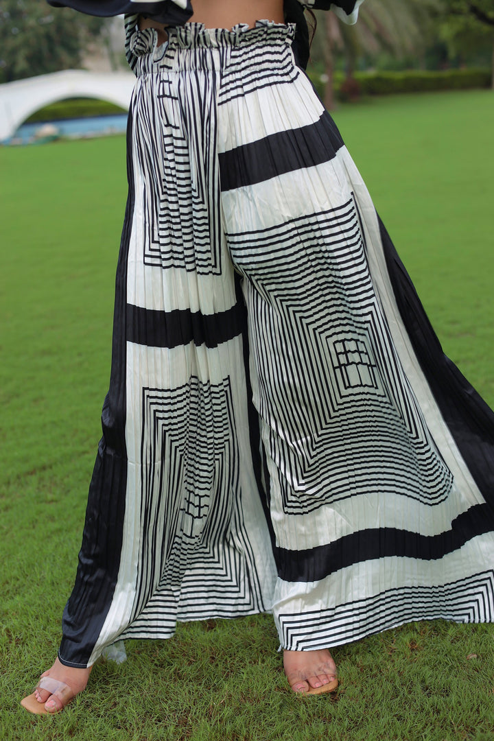Black & White Abstract Print Satin Co Ords Set With Pleated Pant