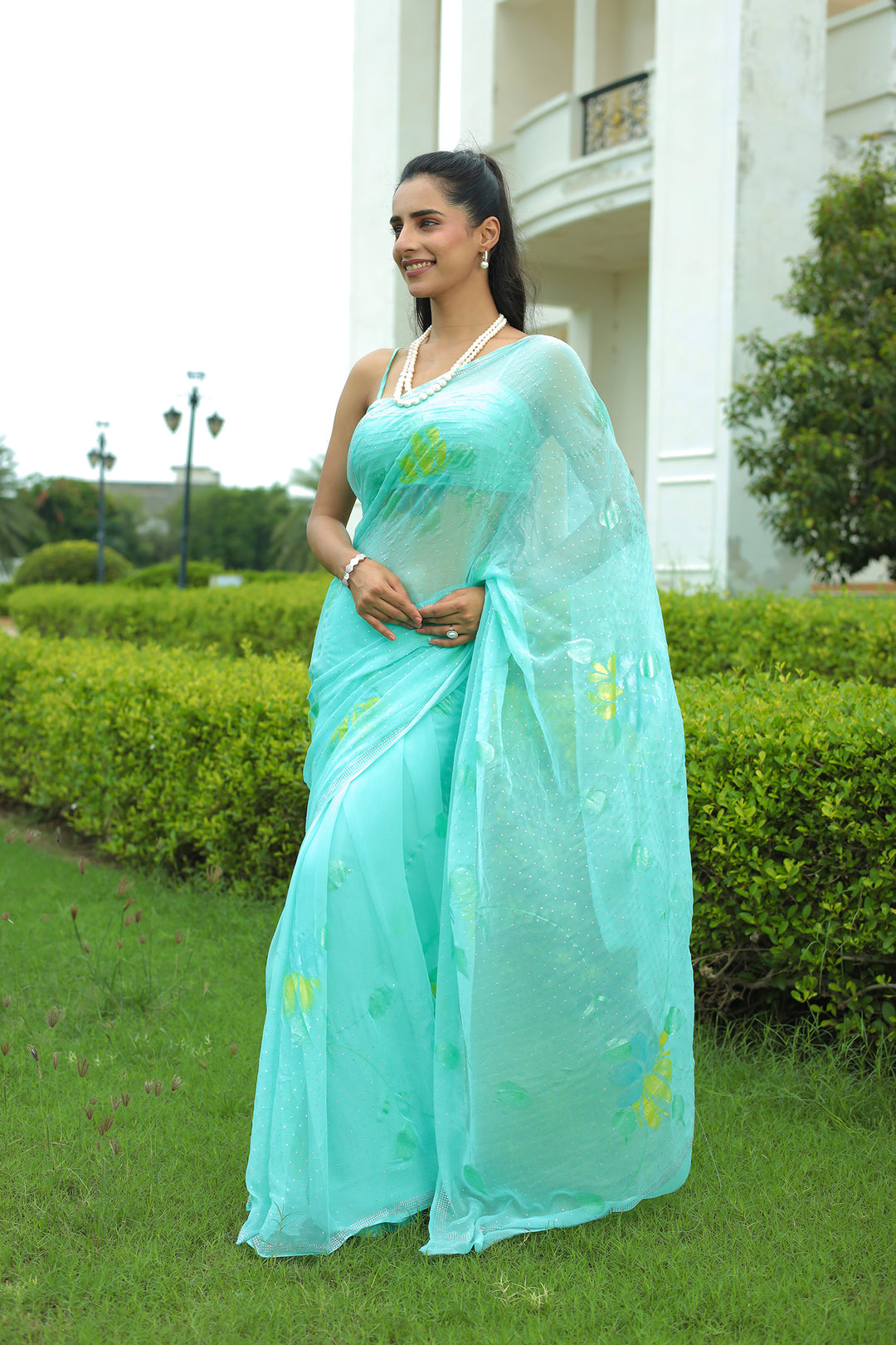 saree with foil print