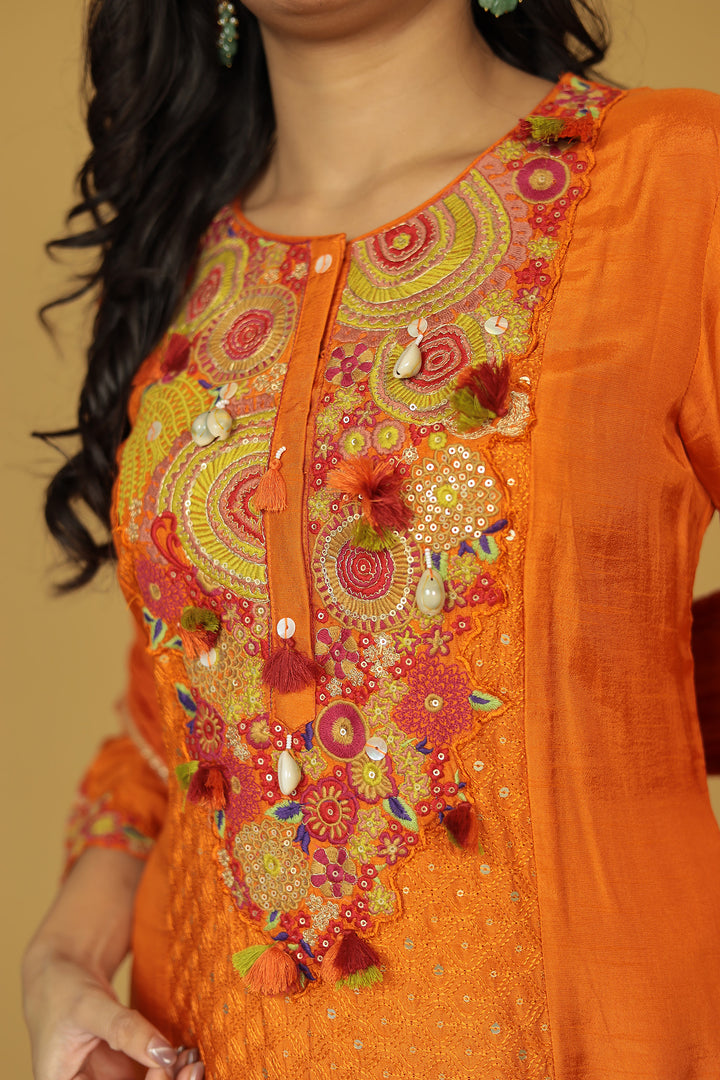 Silk Suit Detailed with Sequins and Thread work