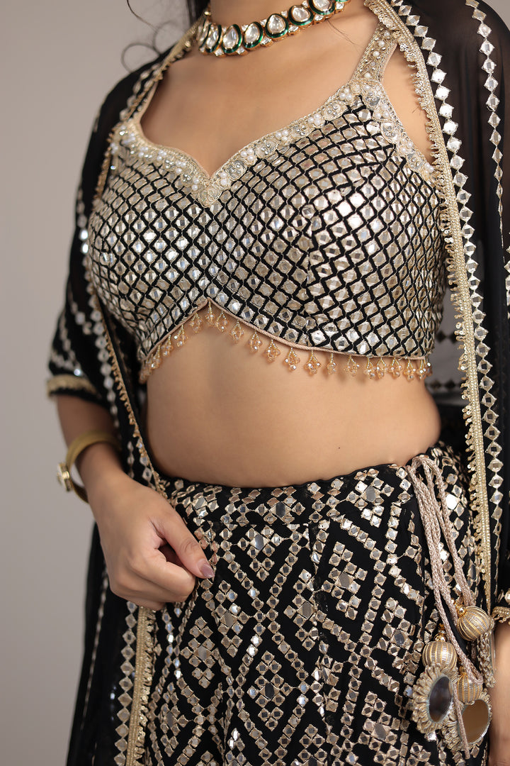 Stylish Georgette Lehenga with Exquisite Mirror & Thread Work