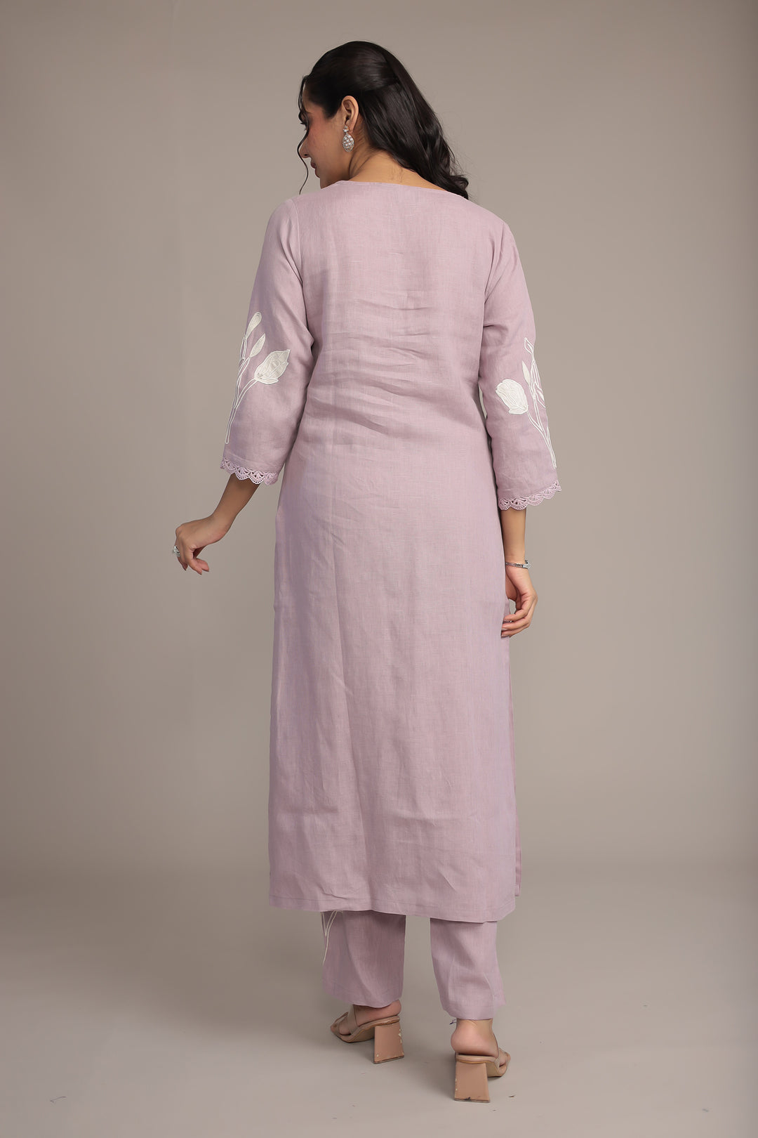 Linen Suit Stitched Detailed with Thread work
