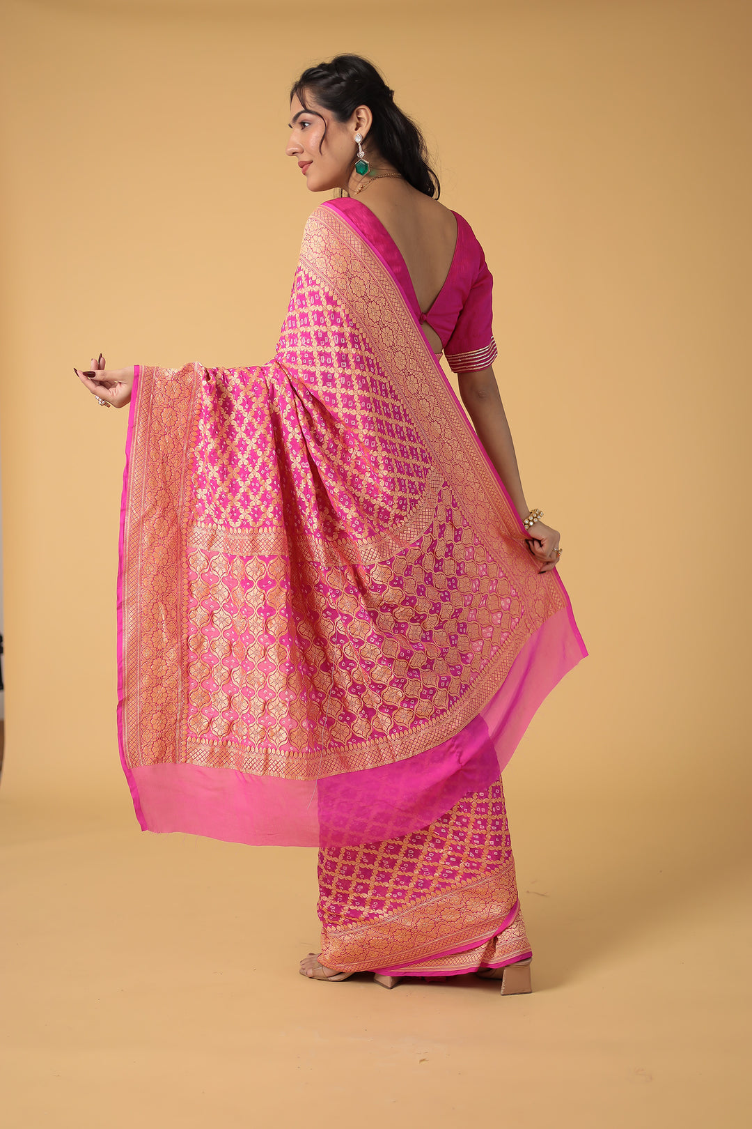 Pink Bandhej Pure Handloom  Georgette  Saree