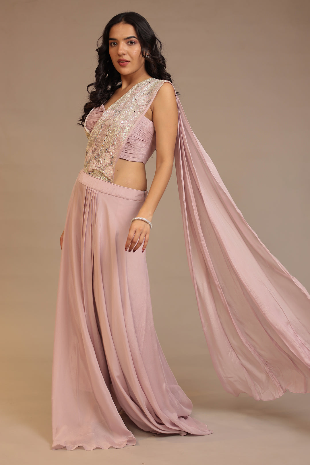 Chinon Saree With Mirror Work