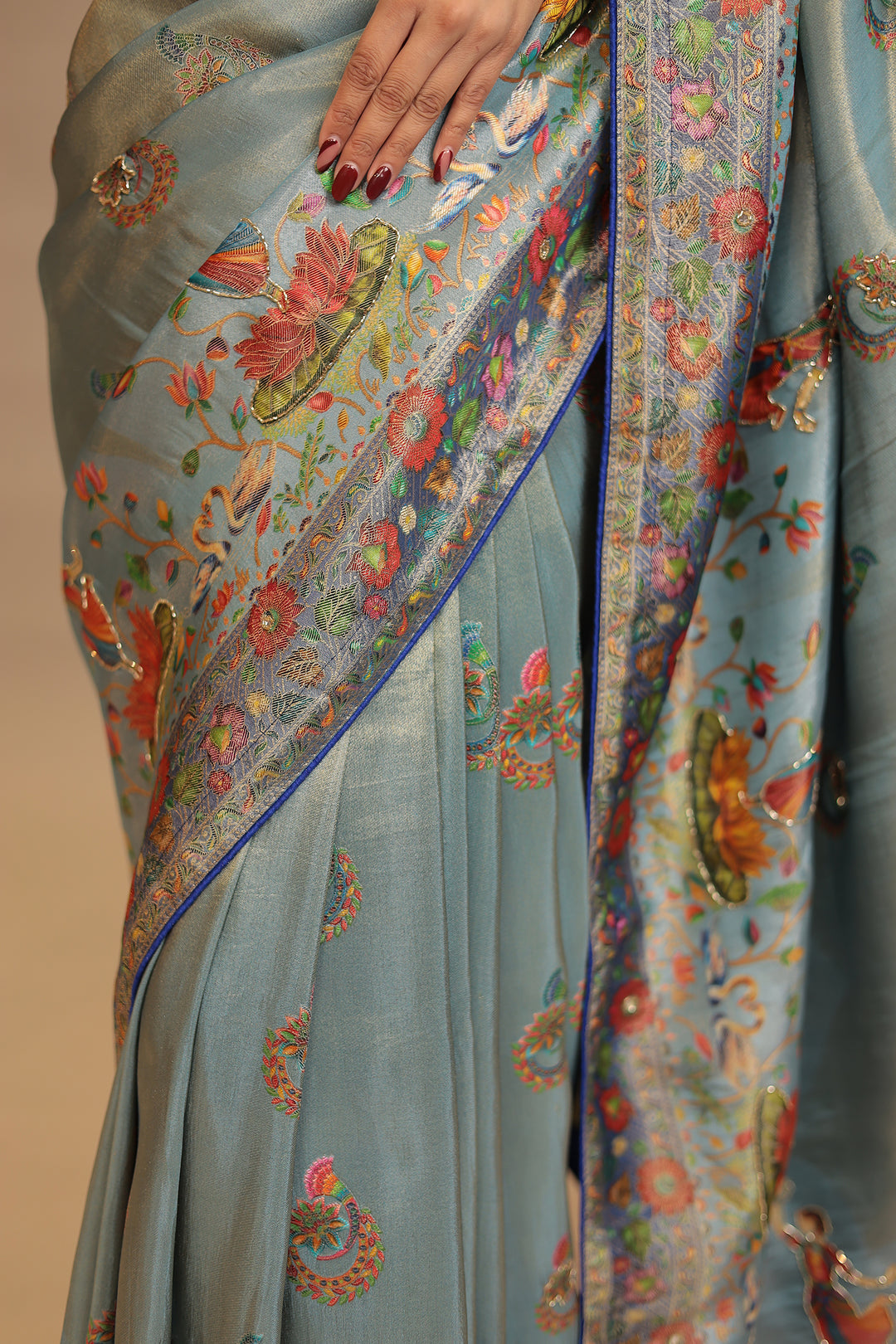 Handloom silk Saree with Cutdana, Mirror work