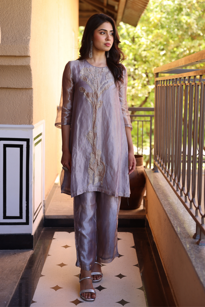Thread Work Kurta