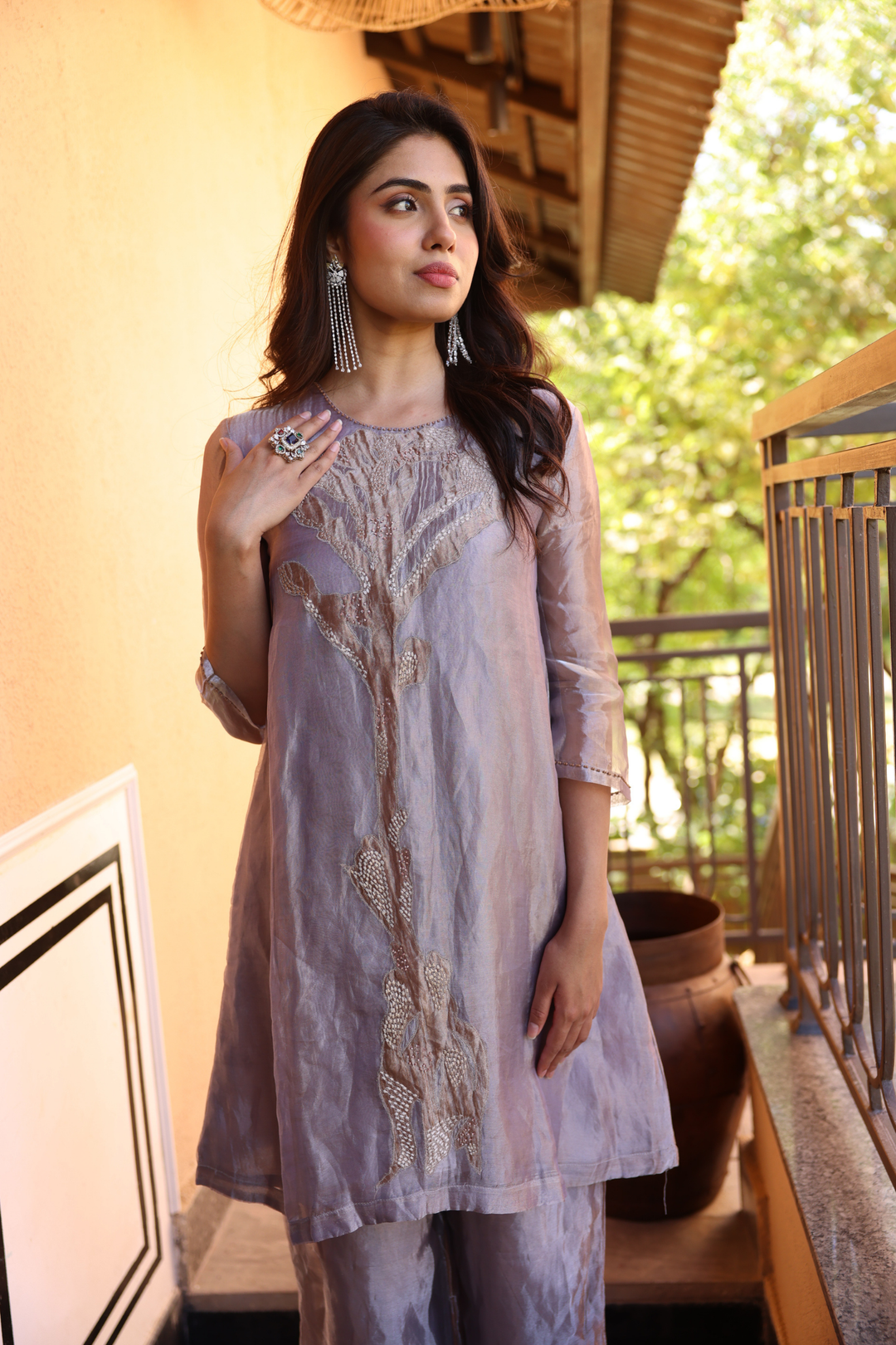 Tissue Kurta  with Thread work.