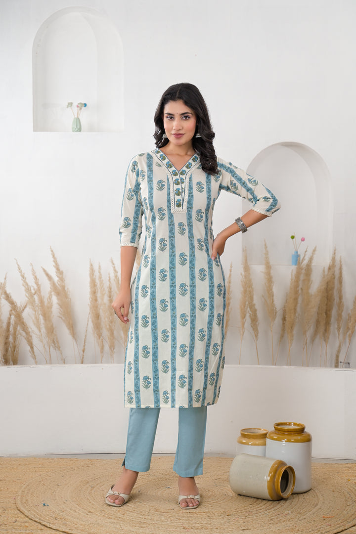 Digital Print Cotton Kurta with Mirror, Thread work.