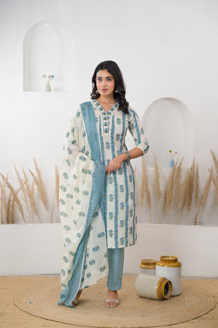 Digital Print Cotton Kurta with Mirror, Thread work.