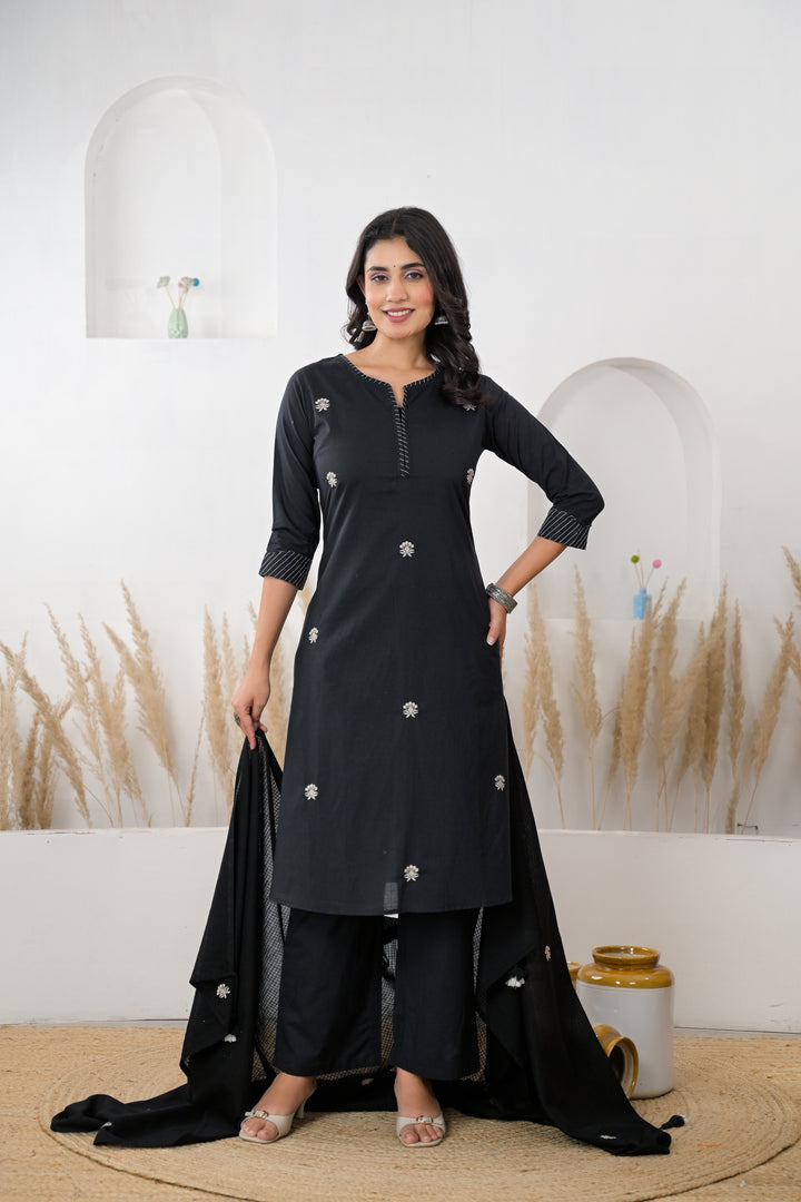 Cotton Kurta with Thread work.