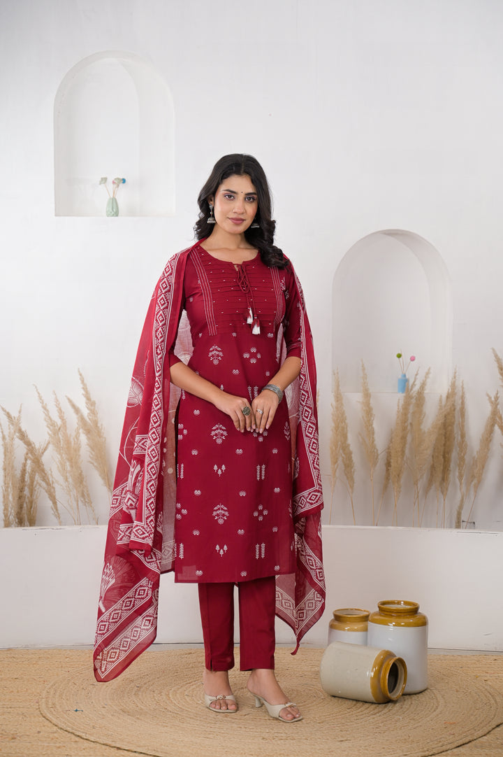 Digital Print Cotton Kurta with Thread work.