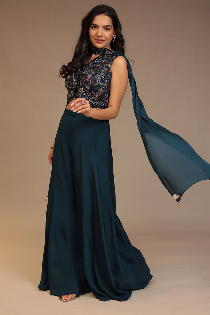 Chinon Indowestern with Cutdana, Sequins, Thread work.