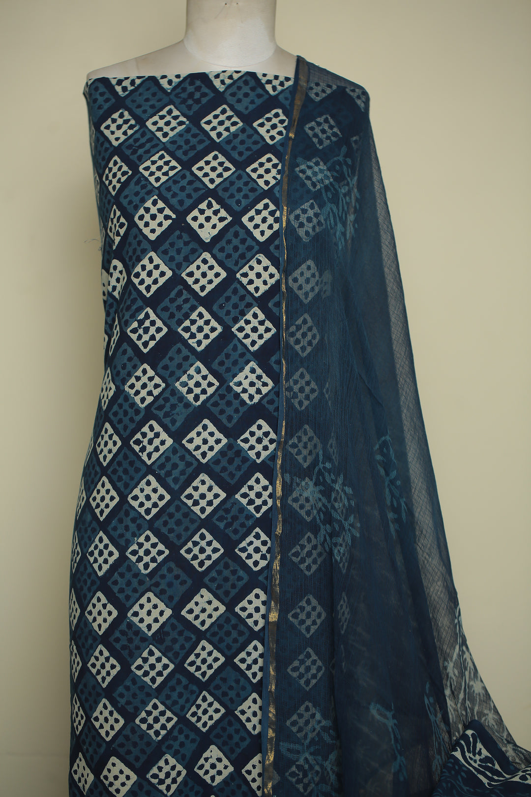 Printed Cotton Unstitched Suit