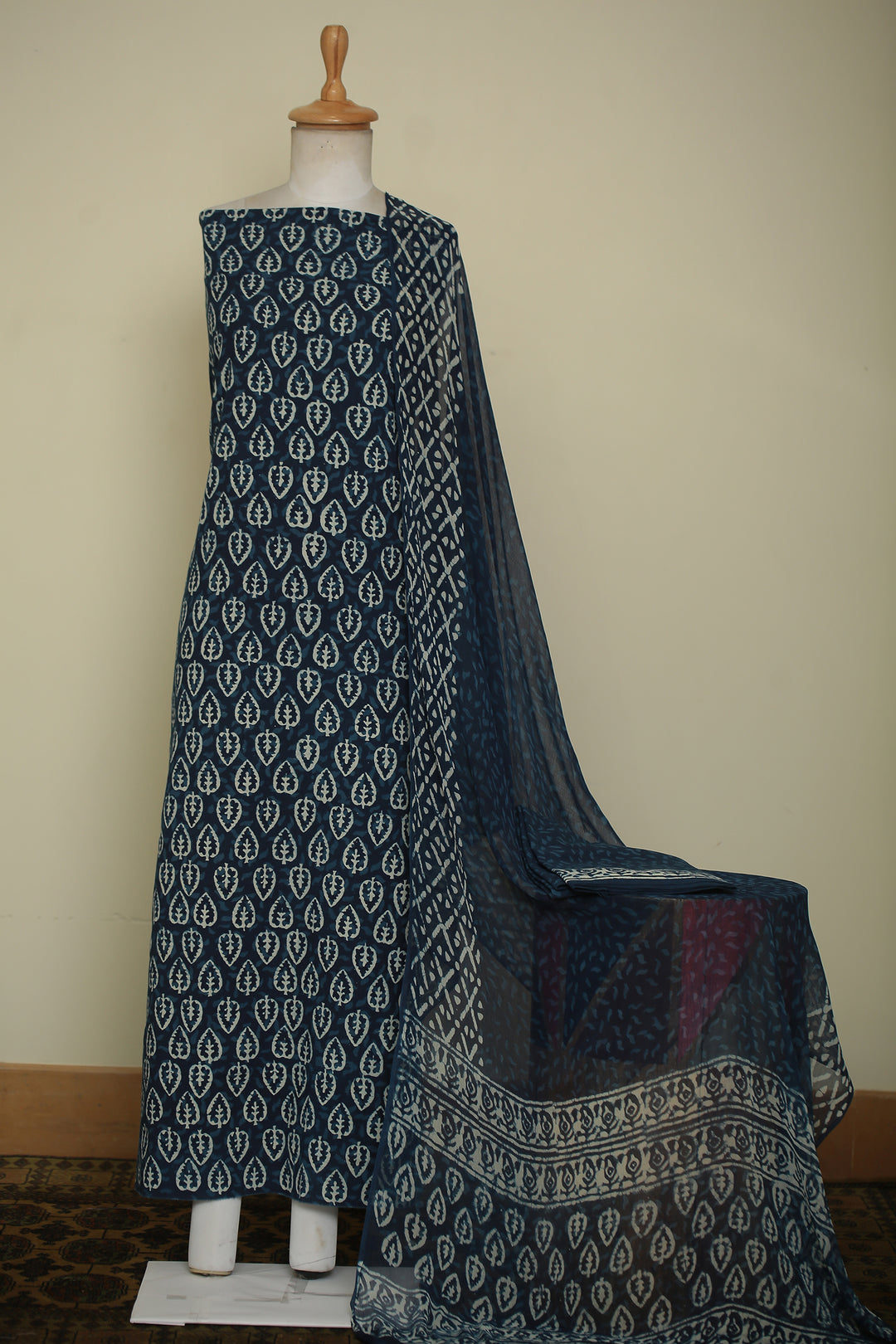 Printed Cotton Unstitched Suit