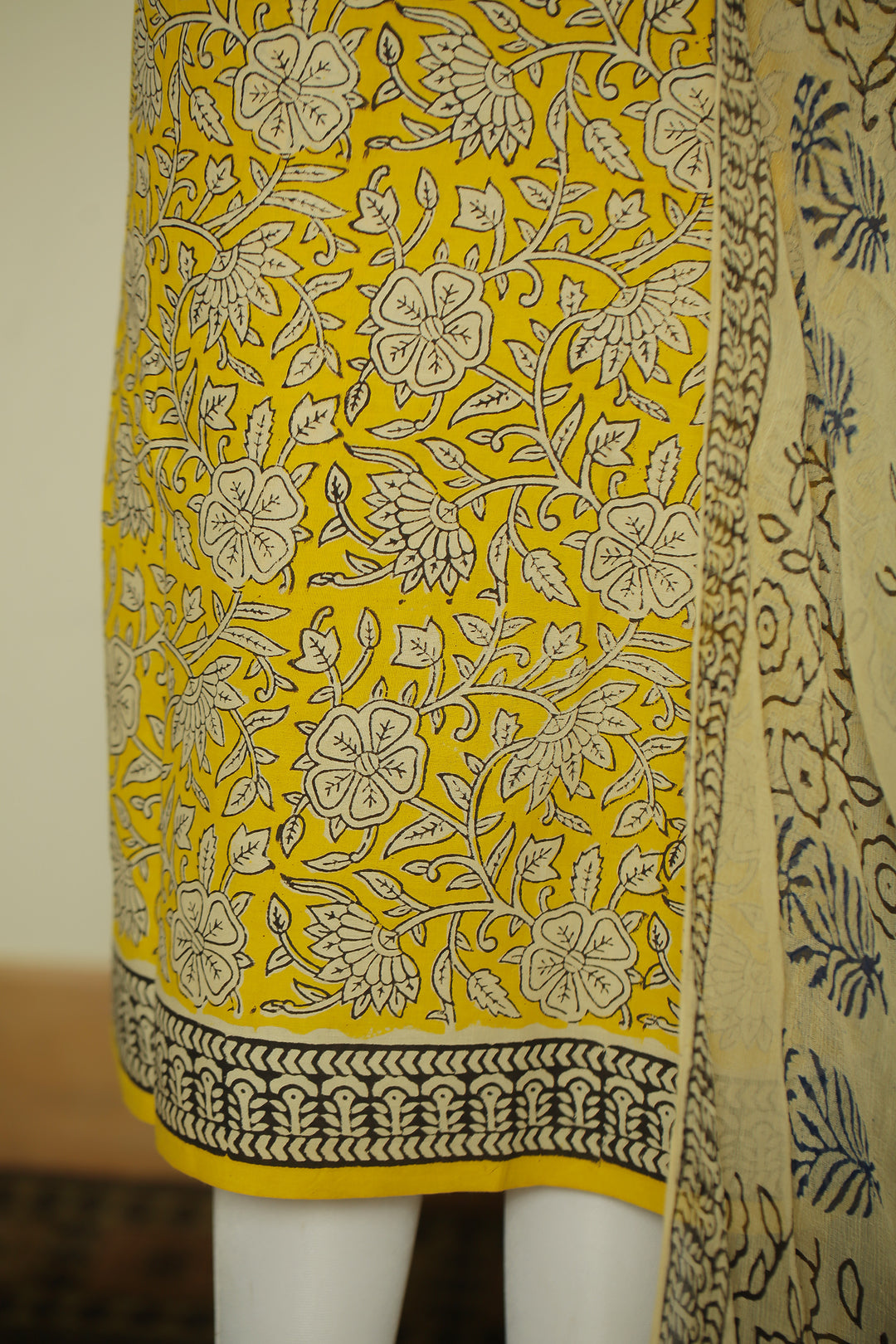 Printed Cotton Unstitched Suit