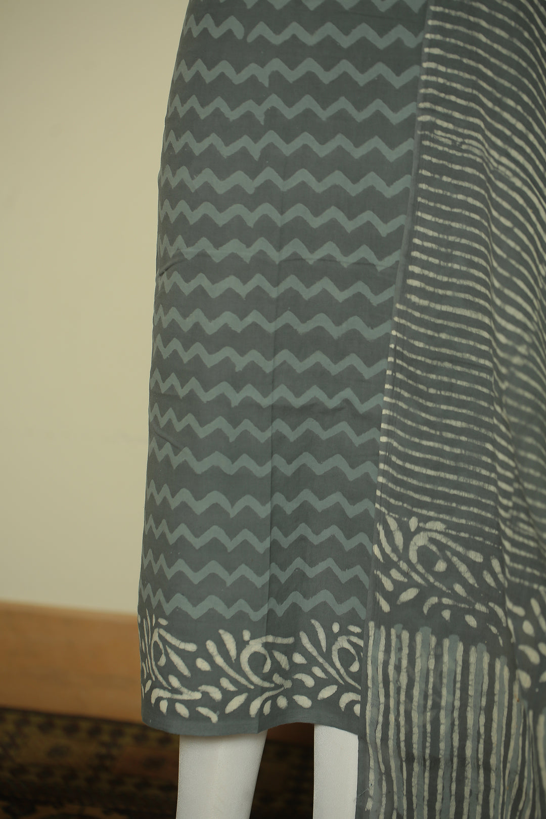 Printed Cotton Unstitched Suit