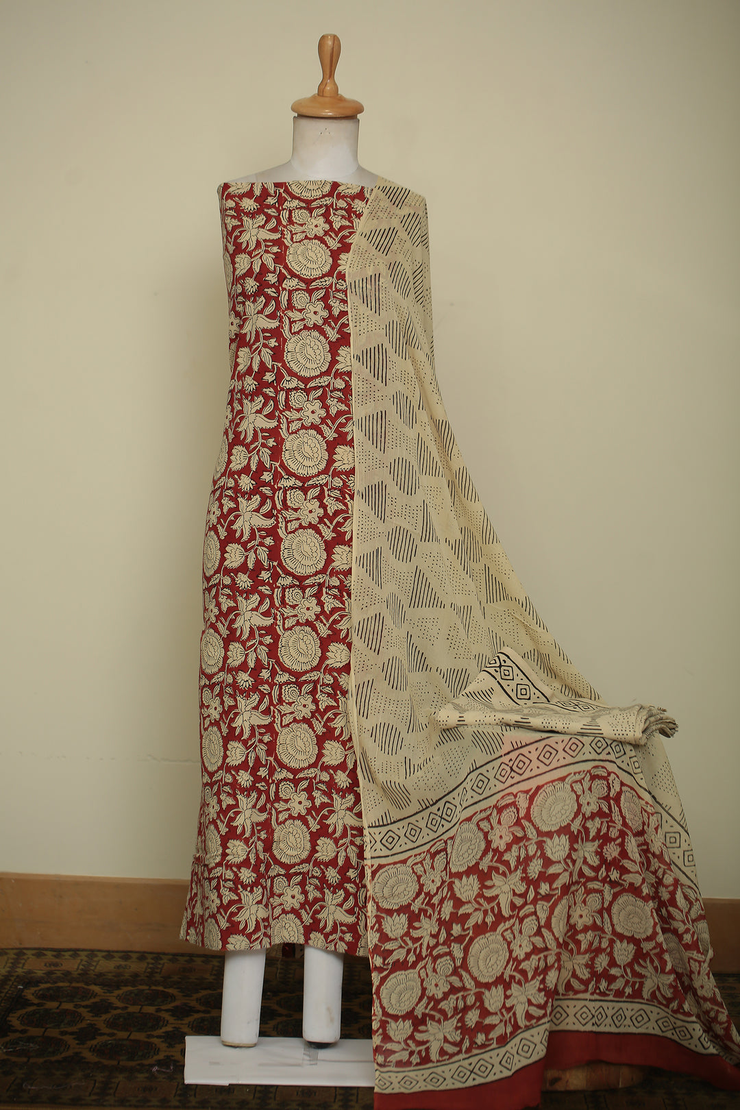 Printed Cotton Unstitched Suit