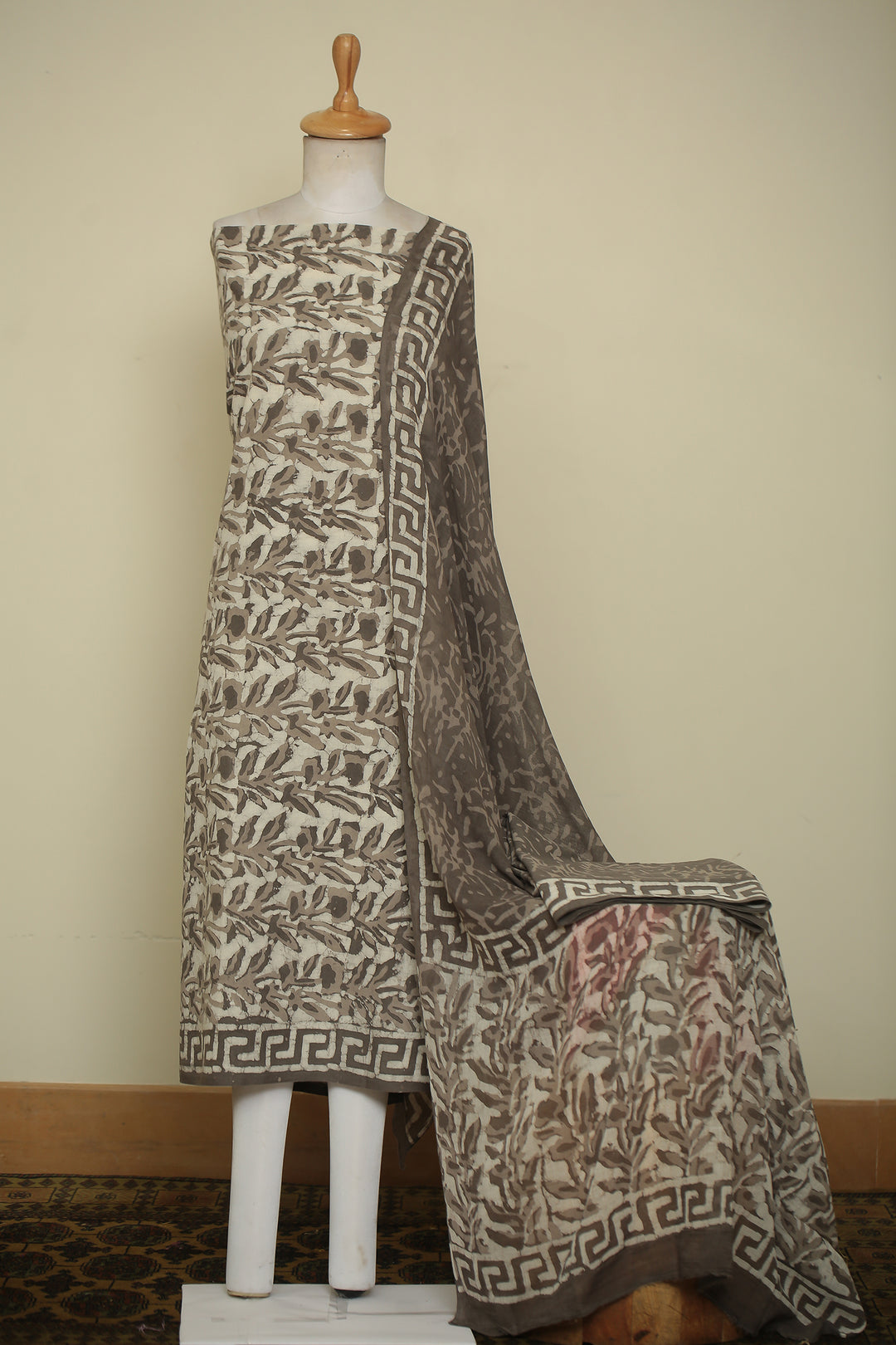 Printed Cotton Unstitched Suit