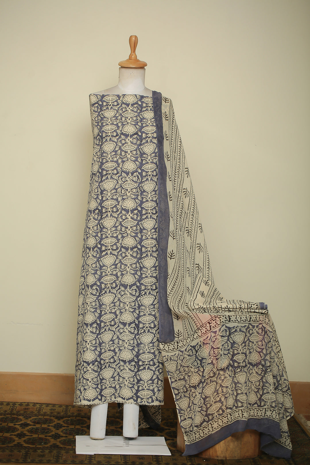 Printed Cotton Unstitched Suit