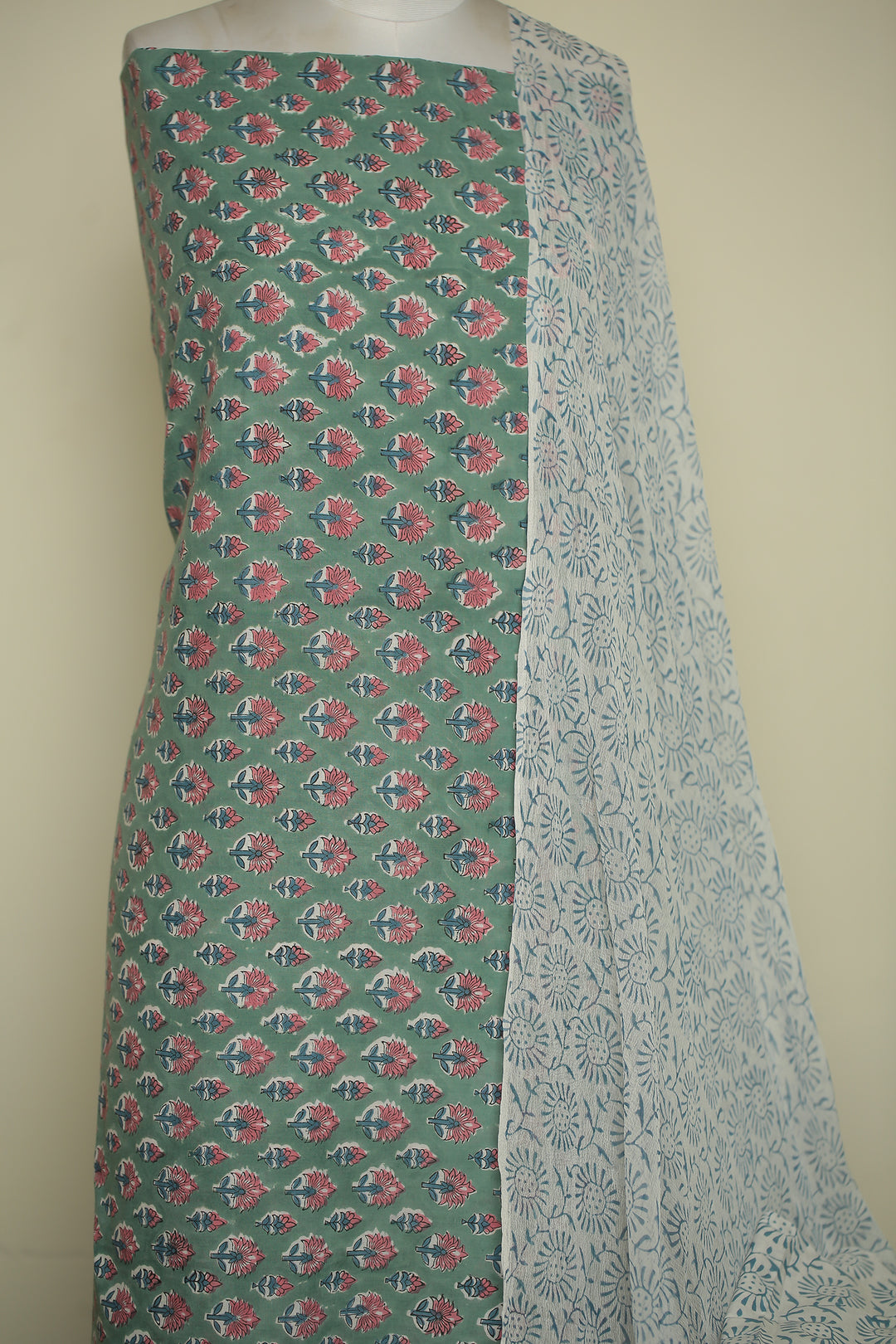 Printed Cotton Unstitched Suit