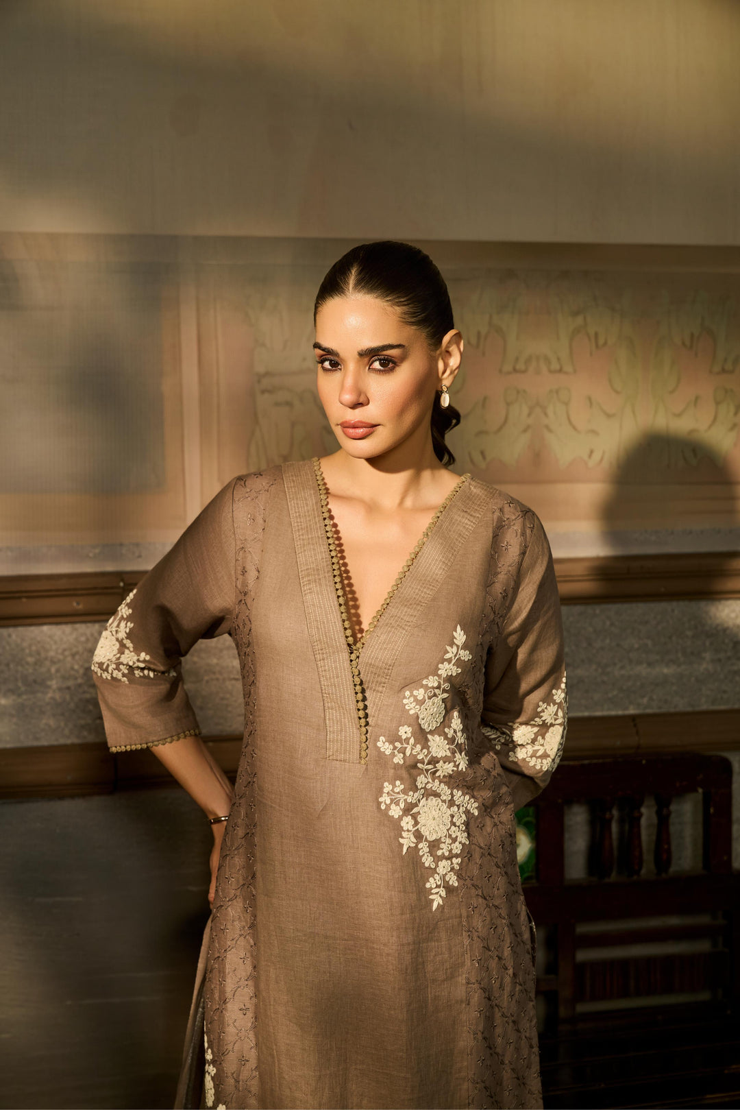 Linen Suit With Thread Work.