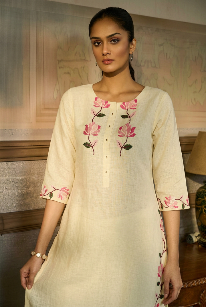 Linen Suit With Thread Work.