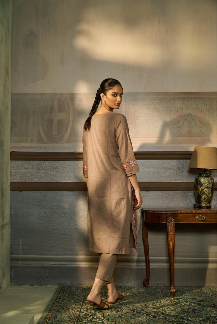 Linen Suit with Thread work.