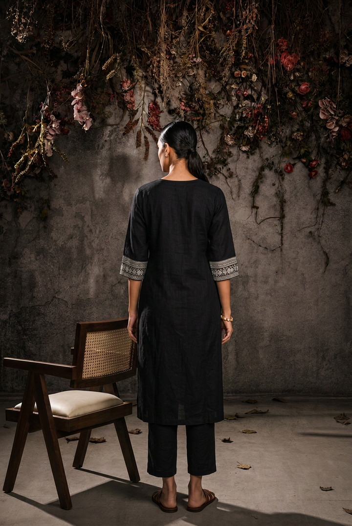 Linen Suit with Sequins, Thread work.