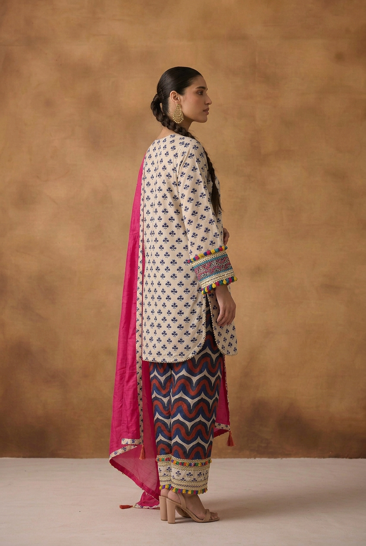 Crepe silk Suit with Mirror, Pearl, Thread work.