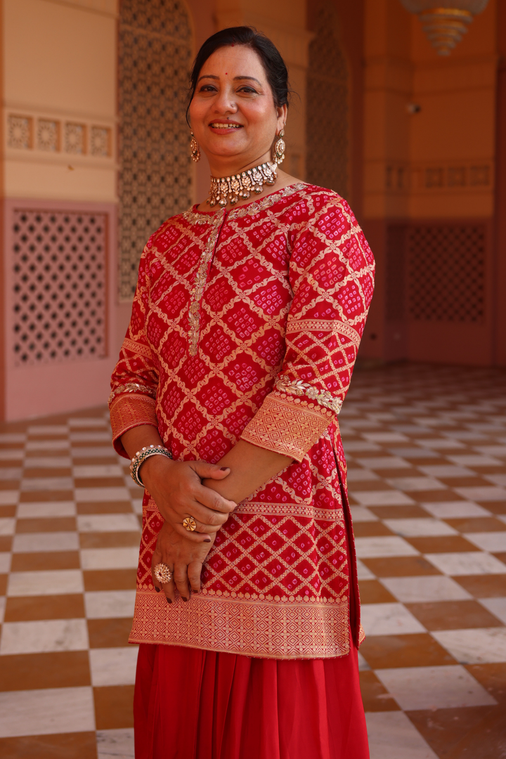 Pure Zari bandhej Suit Set with Thread, Zardozi, Zari work.