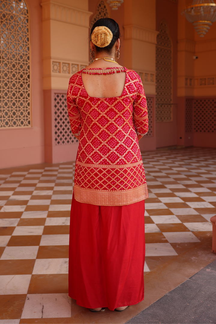 Pure Zari bandhej Suit Set with Thread, Zardozi, Zari work.