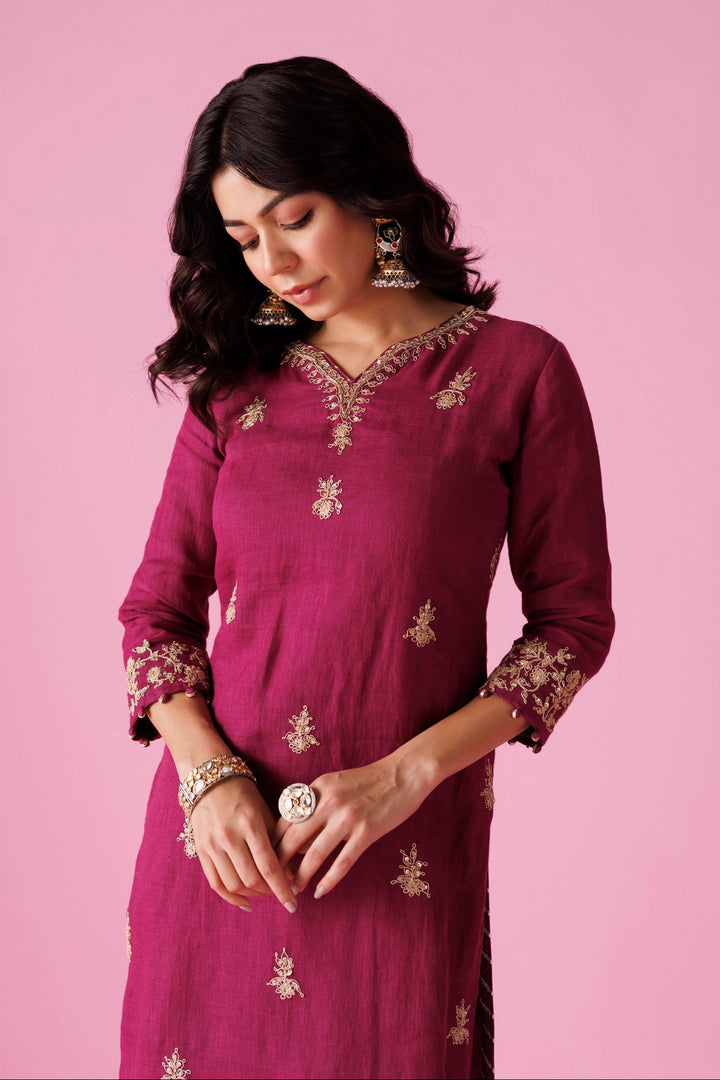 Linen Suit with Dori, Sequins and Zardozi work