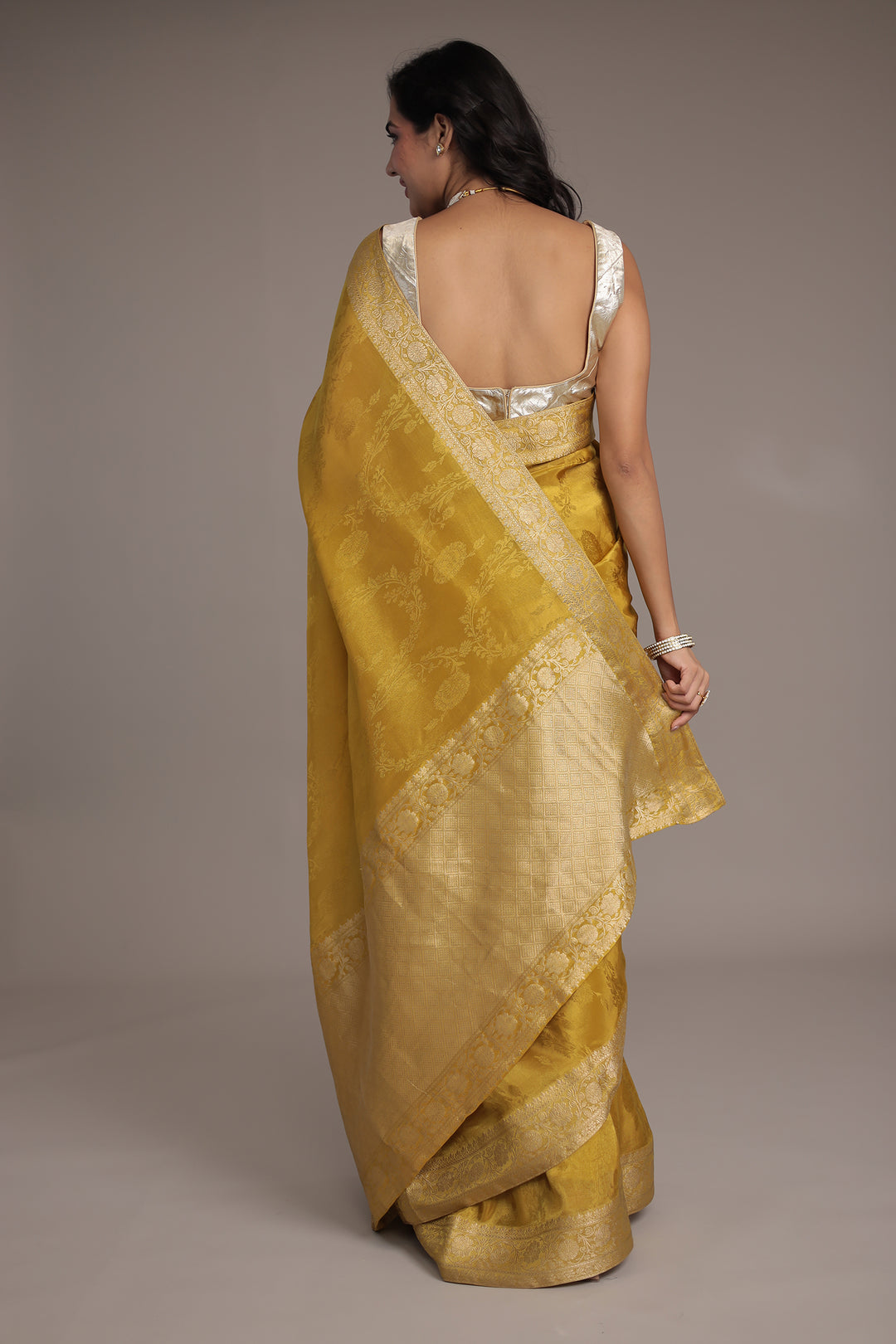 Luxurious Shimmer Tissue Saree with Traditional Handwoven Touch