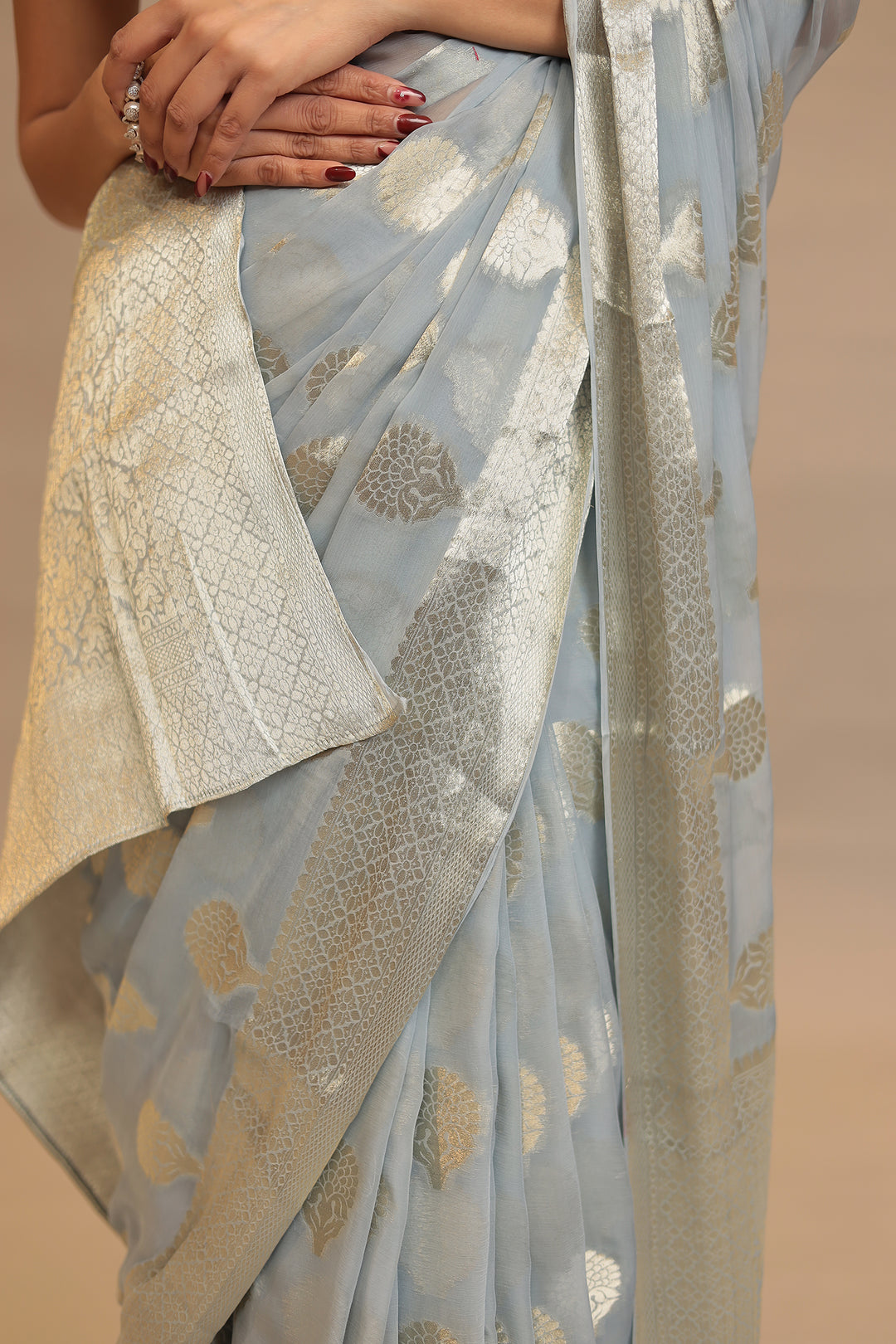 Weaving Banarasi Chiffon Saree