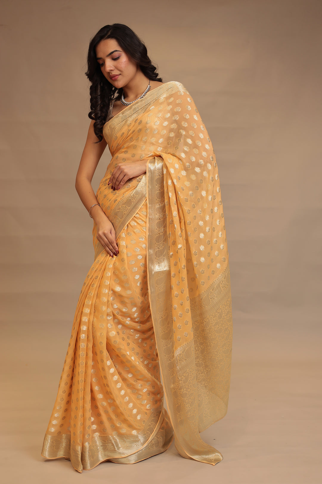 Weaving Banarasi Chiffon Saree