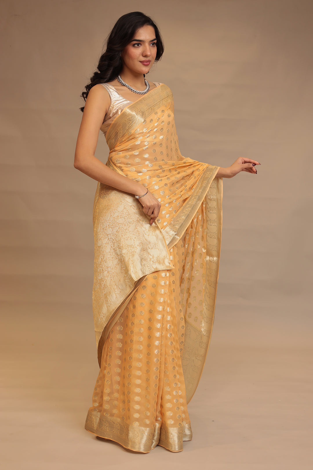 Weaving Banarasi Chiffon Saree