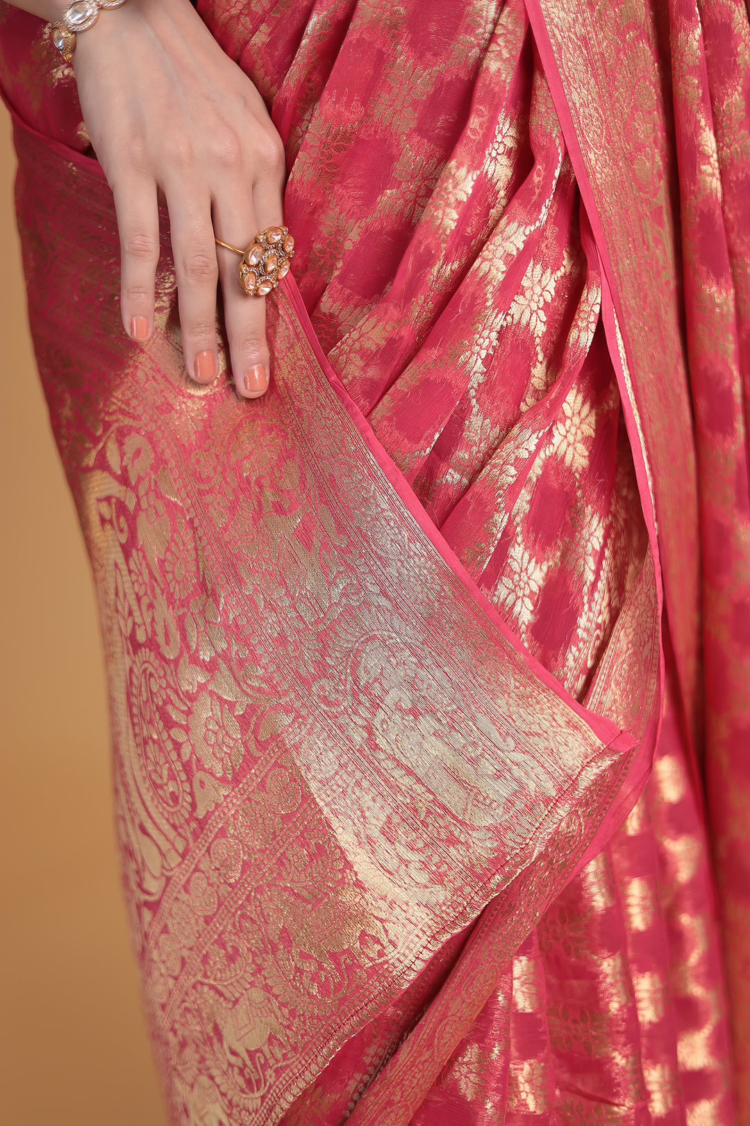 Hand Woven Georgette Saree