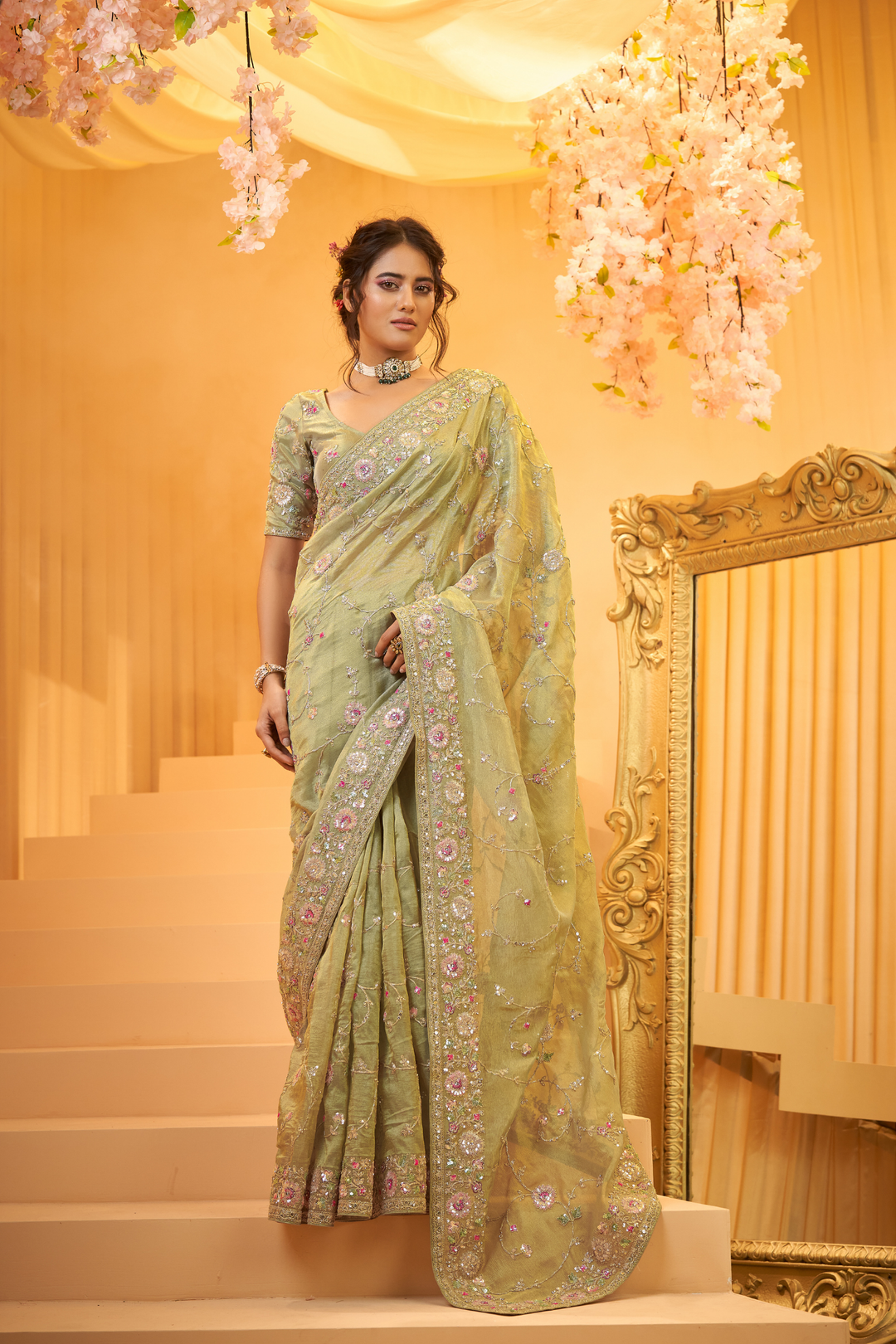 Tissue Saree with Kasheeda Thread Work