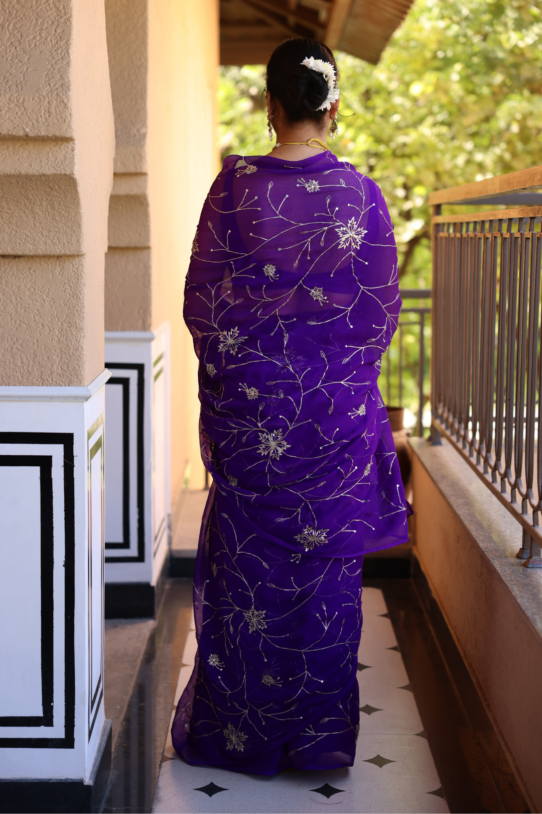 Pure chiffon chinon Saree with Aari, Sequins work.