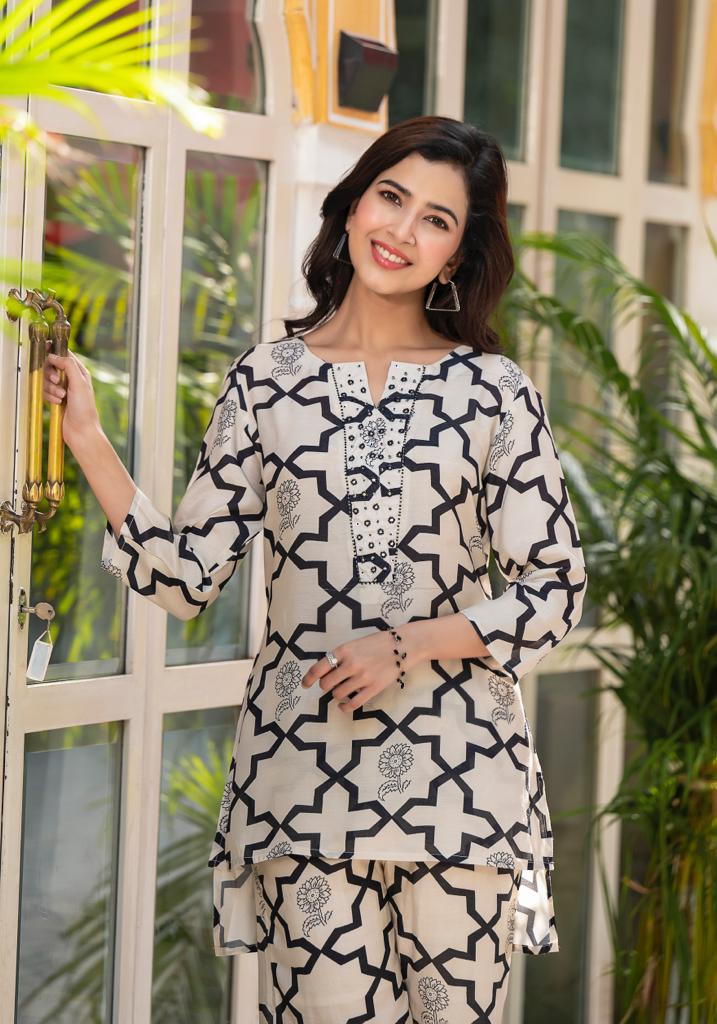 Indian wear, traditional wear, womens wear, ethnic wear Suit, Suits, 