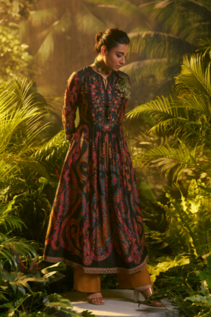 Digital Printed Crepe silk Suit with Aari, Sequins, Thread, Zari work.